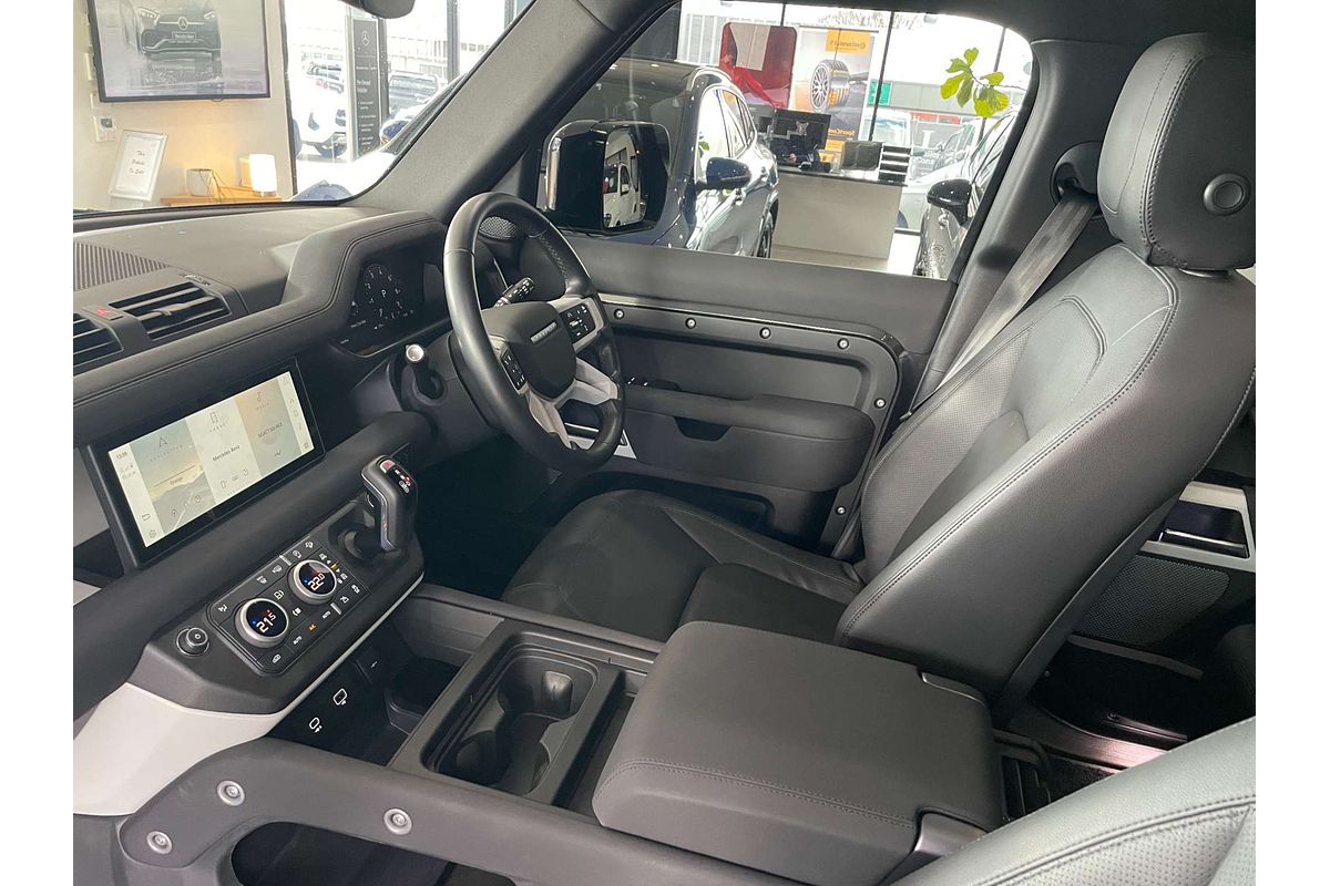 2022 Land Rover Defender 110 P400 SE L663