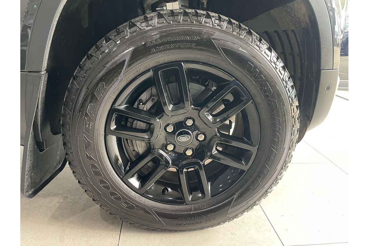 2022 Land Rover Defender 110 P400 SE L663