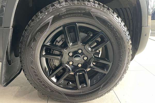 2022 Land Rover Defender 110 P400 SE L663