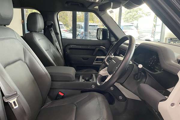 2022 Land Rover Defender 110 P400 SE L663