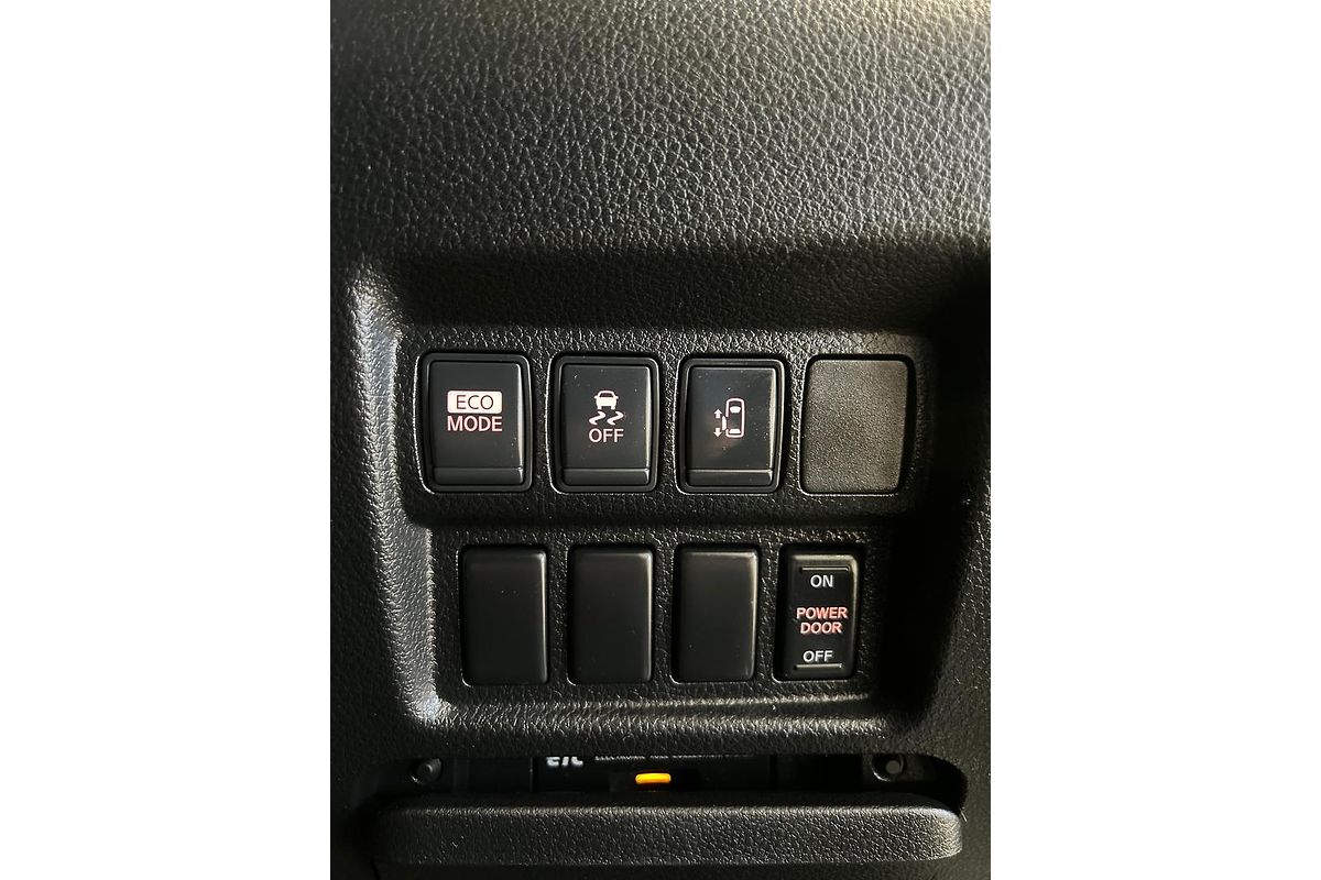 2010 Nissan Elgrand Highway Star TE52
