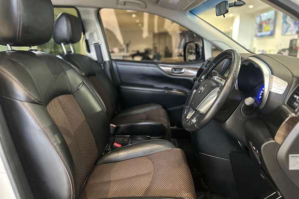 2010 Nissan Elgrand Highway Star TE52