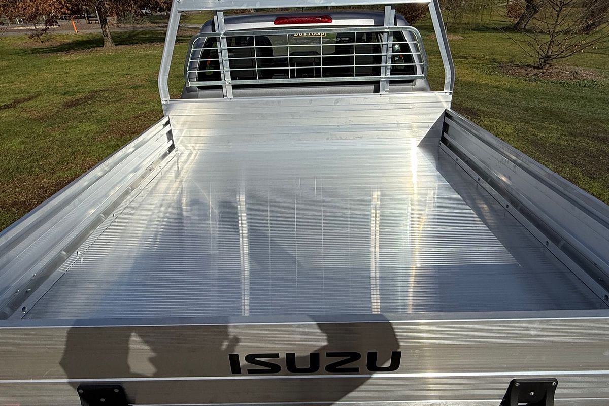 2025 Isuzu D-MAX LS-M 4X4