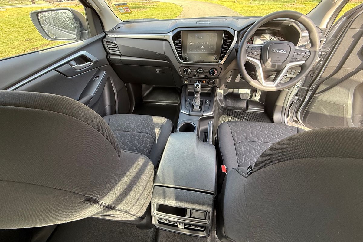 2025 Isuzu D-MAX LS-M 4X4