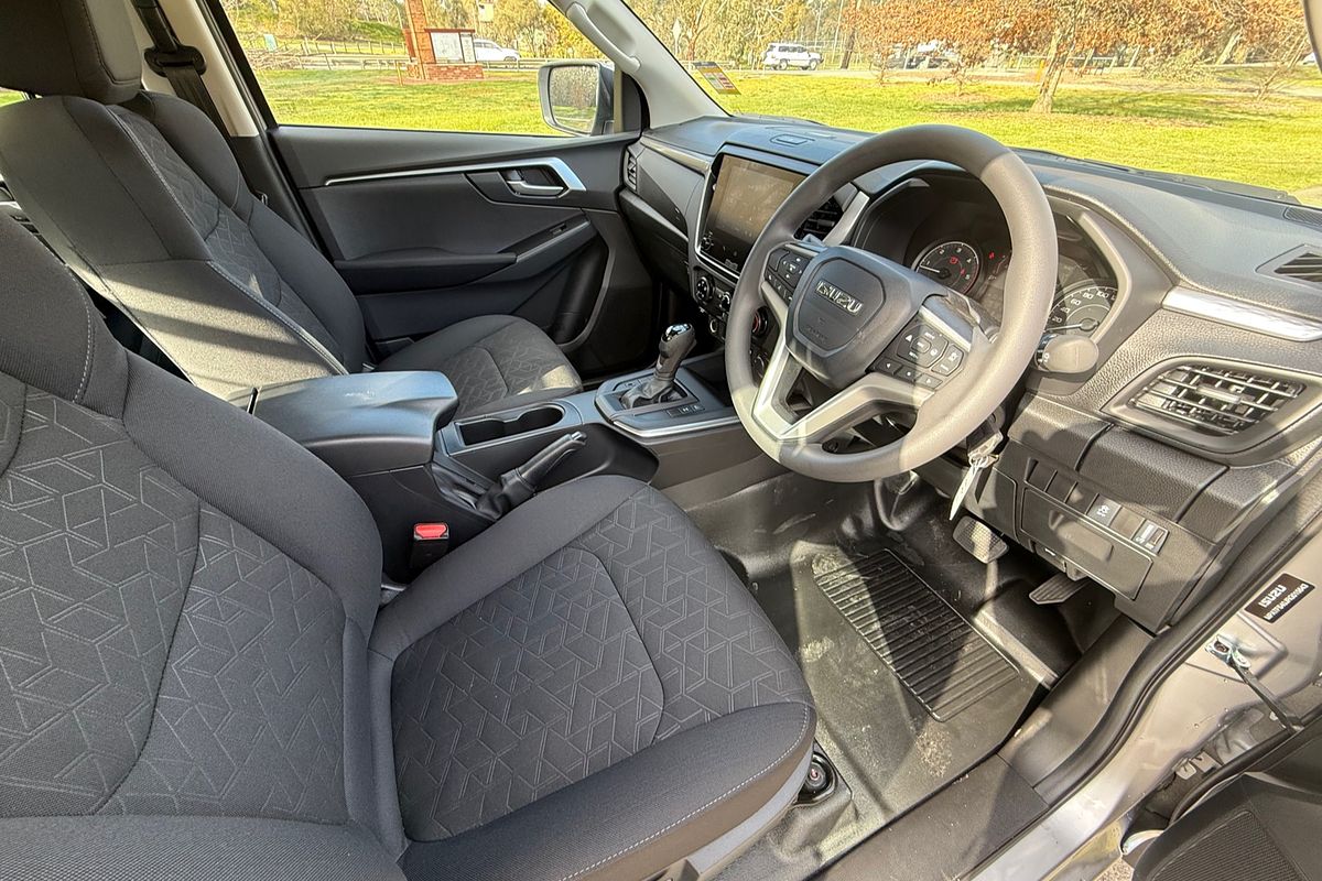 2025 Isuzu D-MAX LS-M 4X4