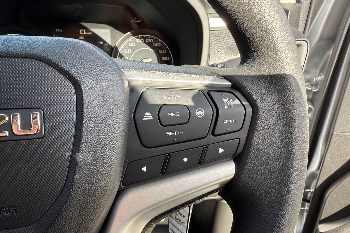 2025 Isuzu D-MAX LS-M 4X4