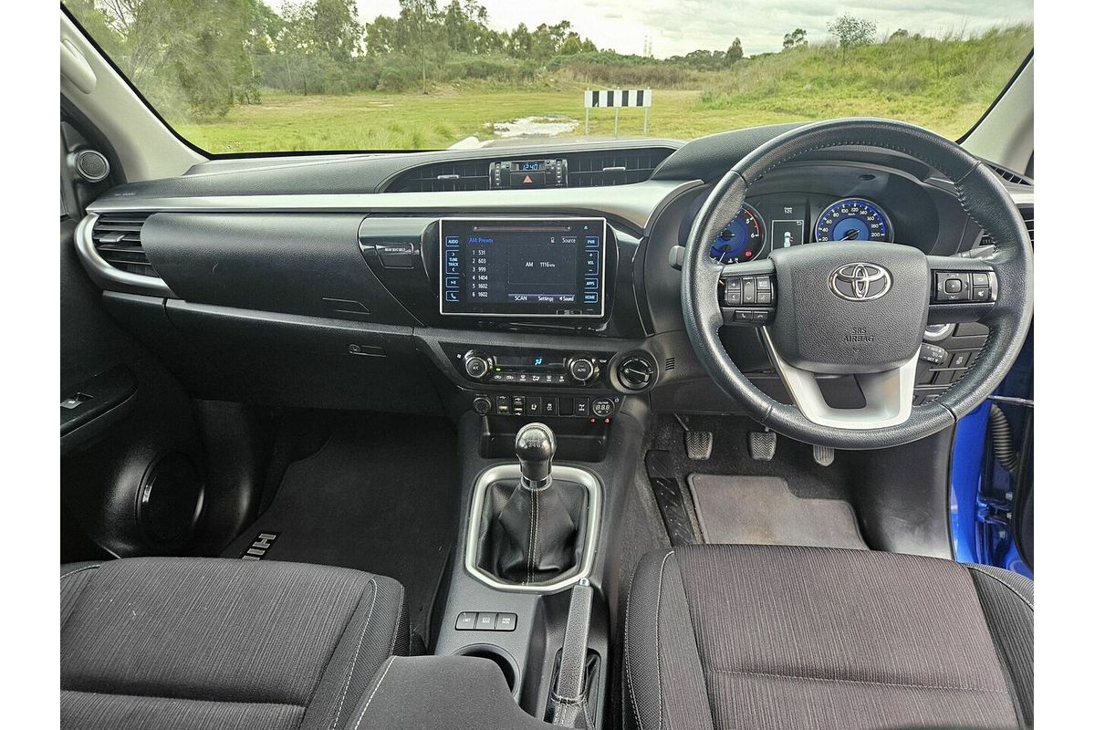 2017 Toyota Hilux SR5 GUN126R 4X4