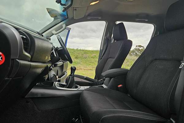2017 Toyota Hilux SR5 GUN126R 4X4