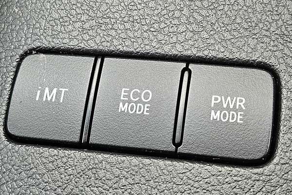 2017 Toyota Hilux SR5 GUN126R 4X4