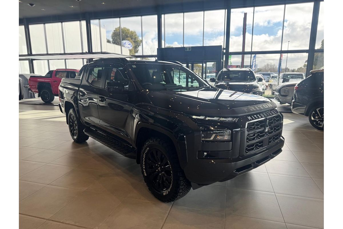 2025 Mitsubishi Triton GSR MV 4X4