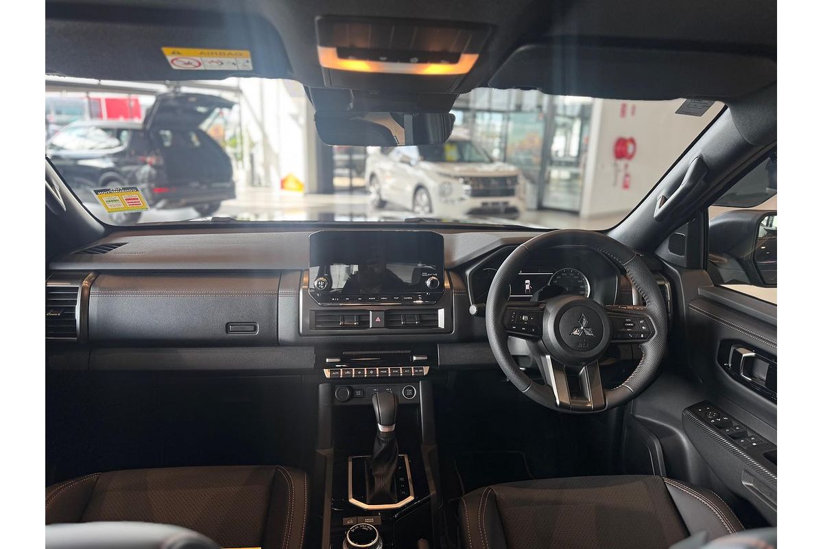 2025 Mitsubishi Triton GSR MV 4X4