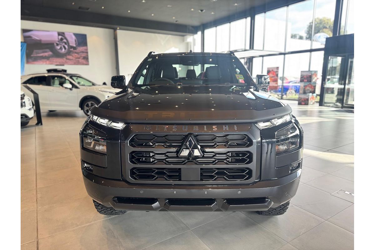 2025 Mitsubishi Triton GSR MV 4X4