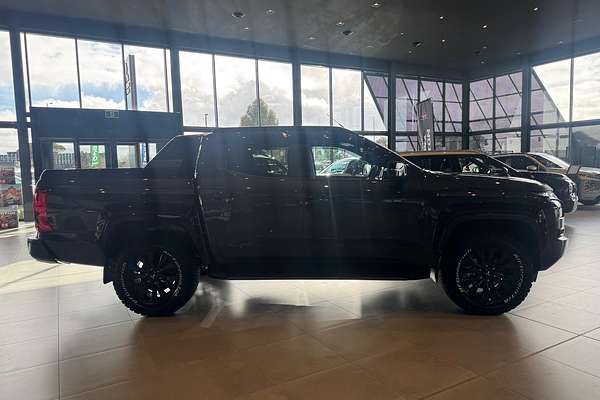 2025 Mitsubishi Triton GSR MV 4X4
