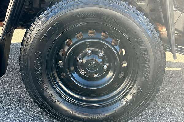 2020 Toyota Hilux SR GUN126R 4X4