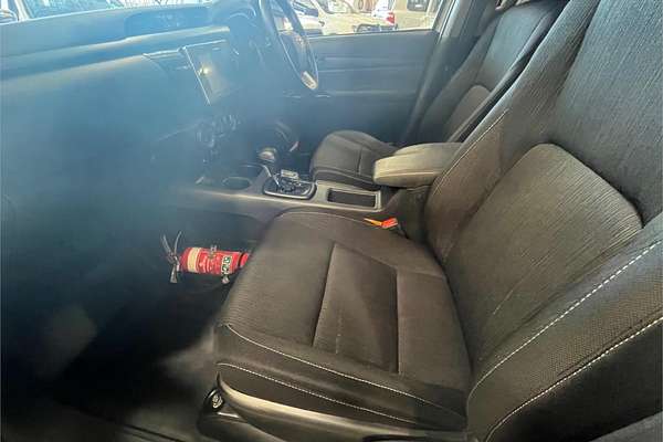 2020 Toyota Hilux SR GUN126R 4X4