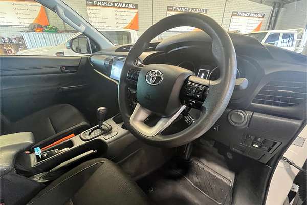 2020 Toyota Hilux SR GUN126R 4X4