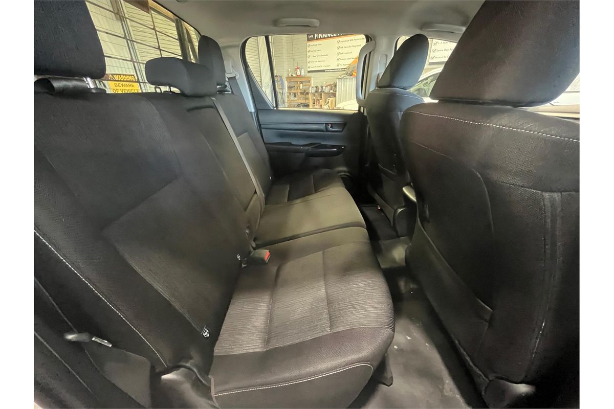 2020 Toyota Hilux SR GUN126R 4X4