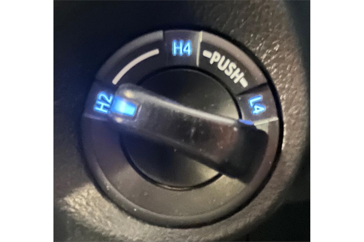 2020 Toyota Hilux SR GUN126R 4X4