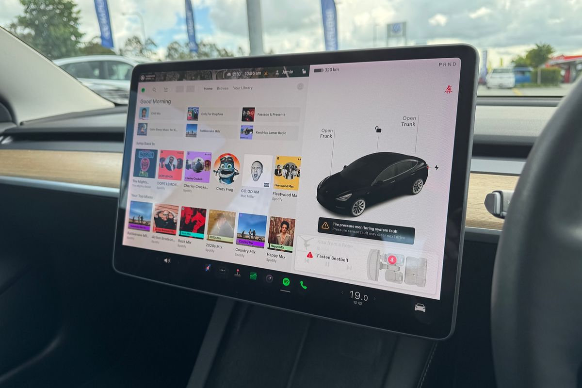 2021 Tesla Model 3 Standard Range Plus