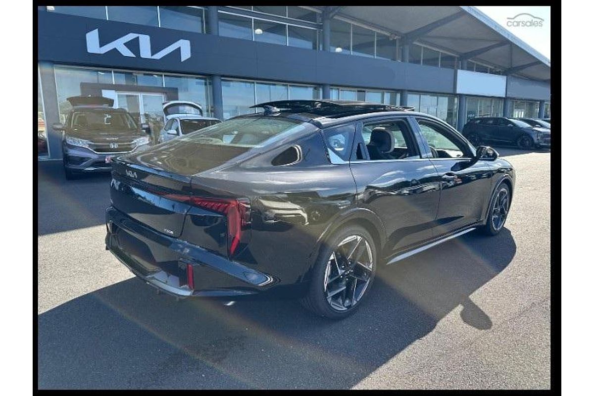 2025 Kia K4 GT-Line CL4m
