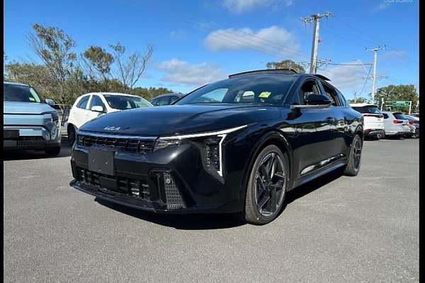 2025 Kia K4 GT-Line CL4m