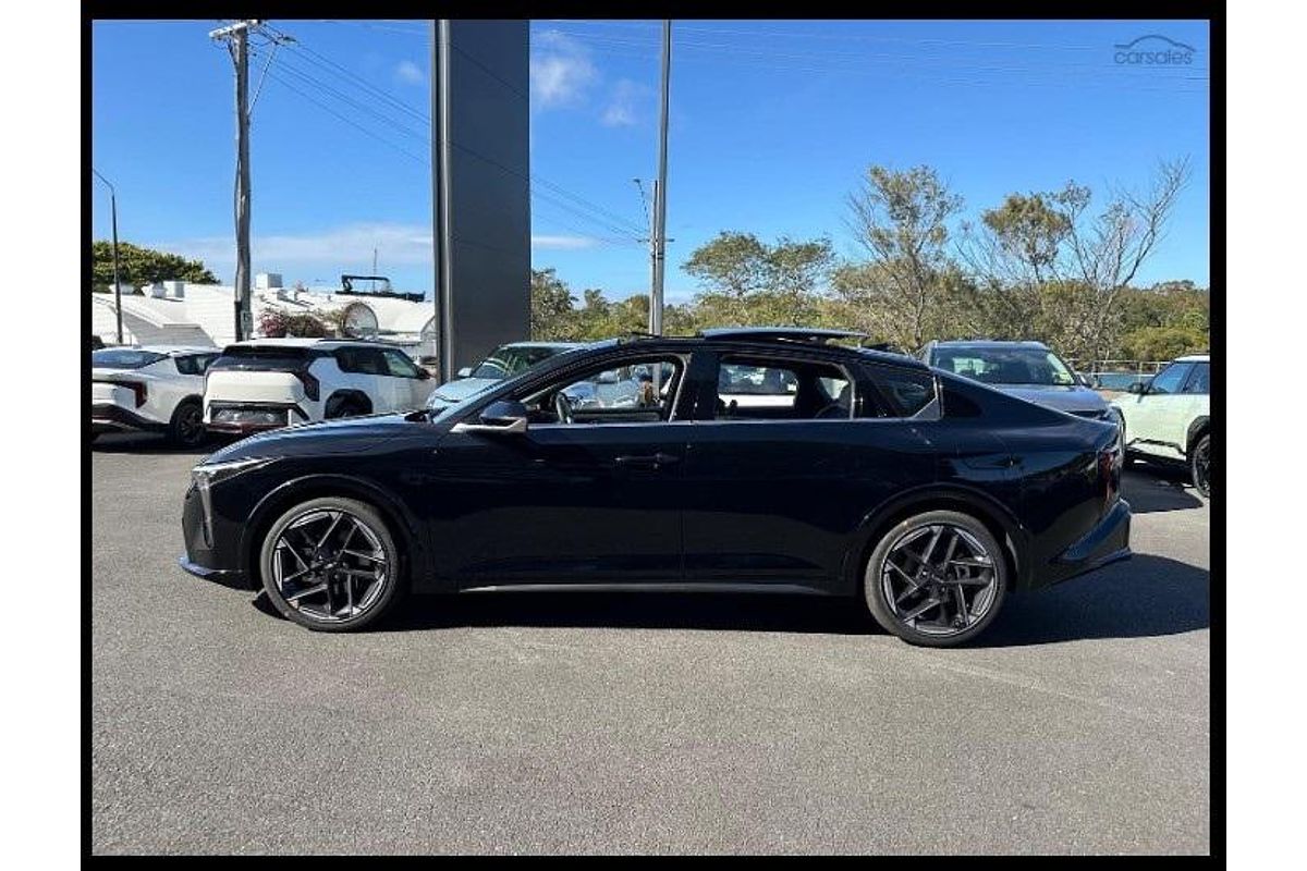 2025 Kia K4 GT-Line CL4m