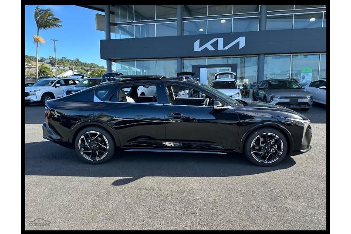 2025 Kia K4 GT-Line CL4m