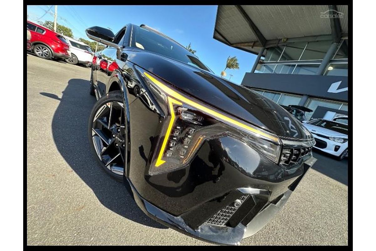 2025 Kia K4 GT-Line CL4m