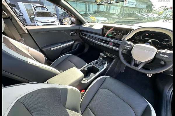 2025 Kia K4 GT-Line CL4m