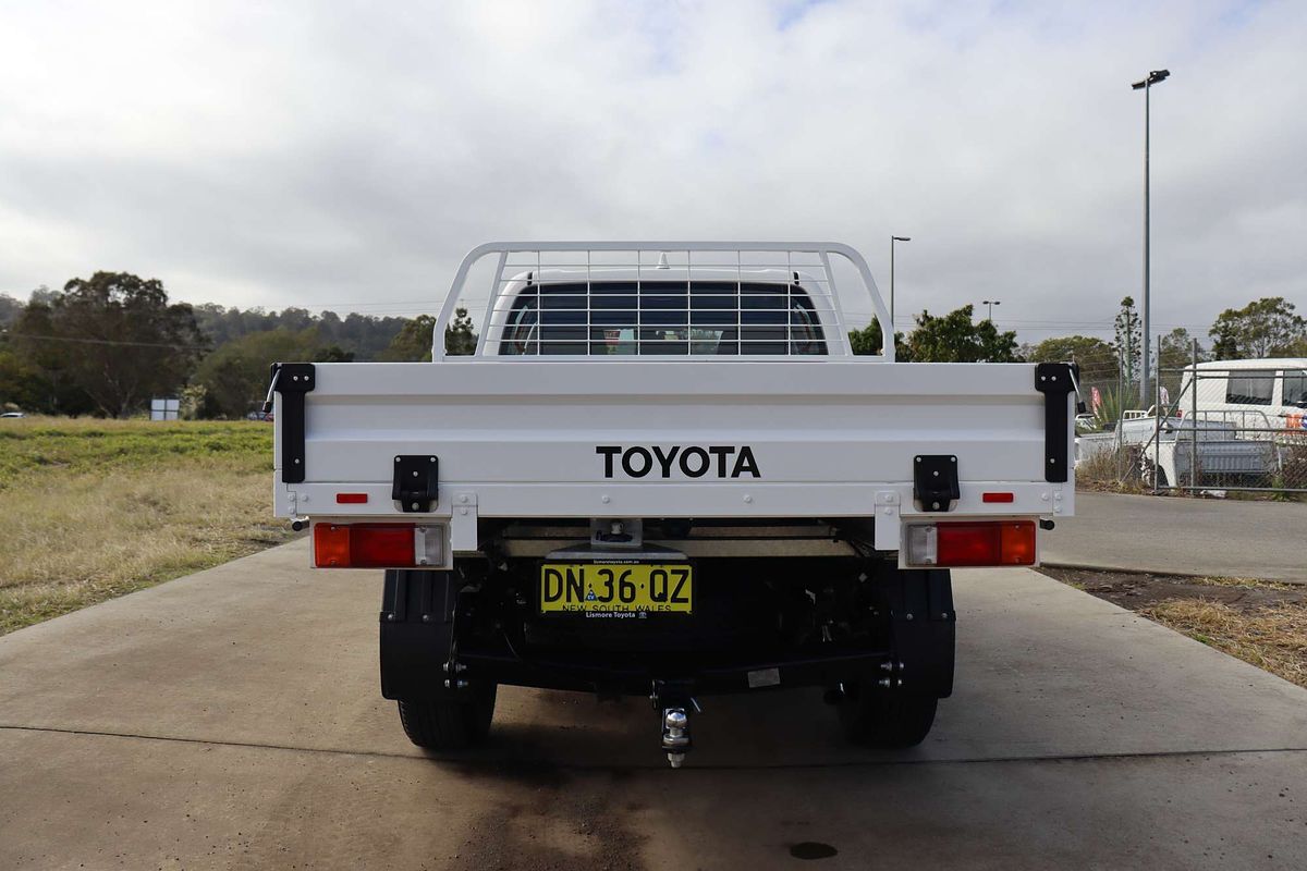2024 Toyota Hilux SR GUN126R 4X4