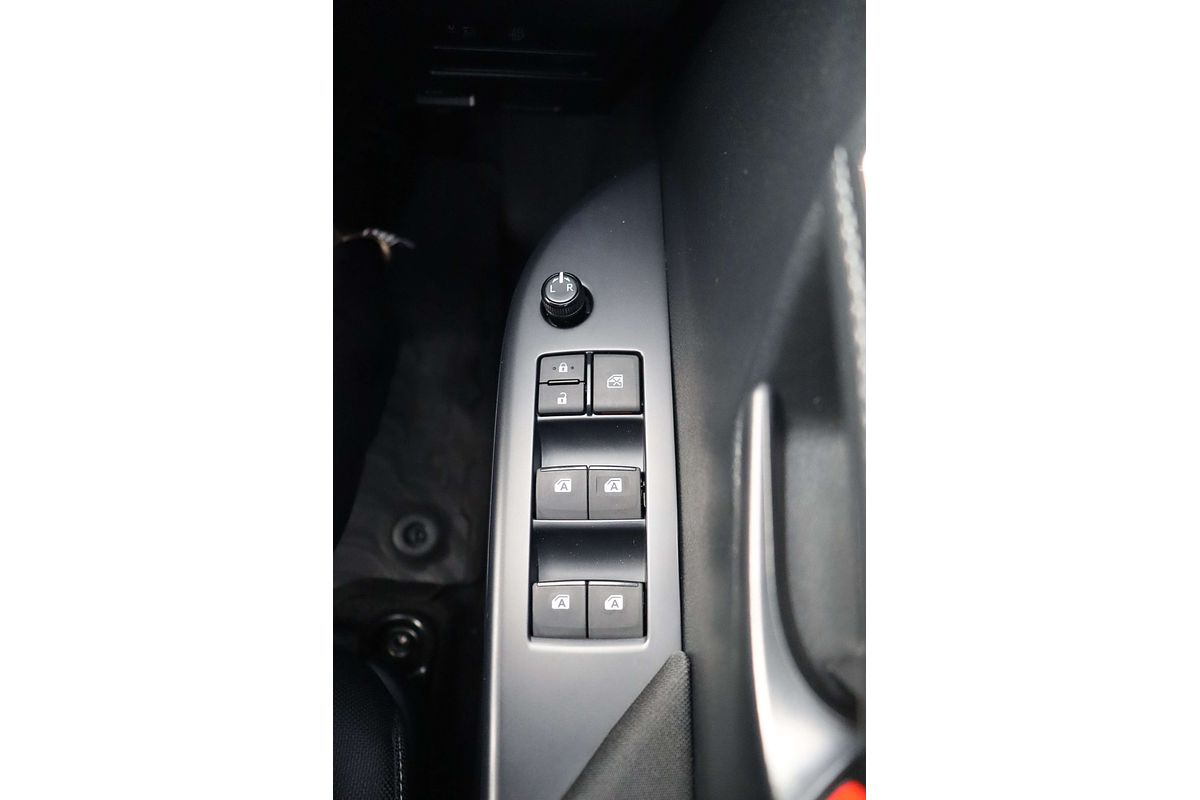 2024 Toyota Hilux SR GUN126R 4X4