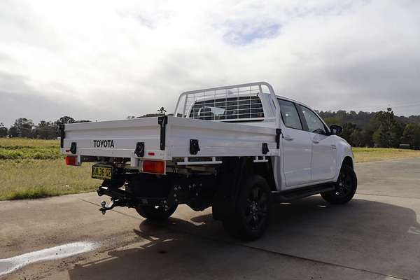 2024 Toyota Hilux SR GUN126R 4X4