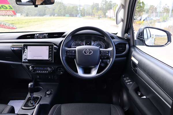 2024 Toyota Hilux SR GUN126R 4X4