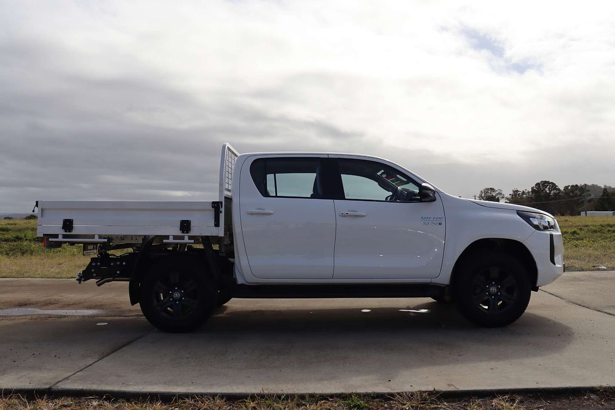2024 Toyota Hilux SR GUN126R 4X4