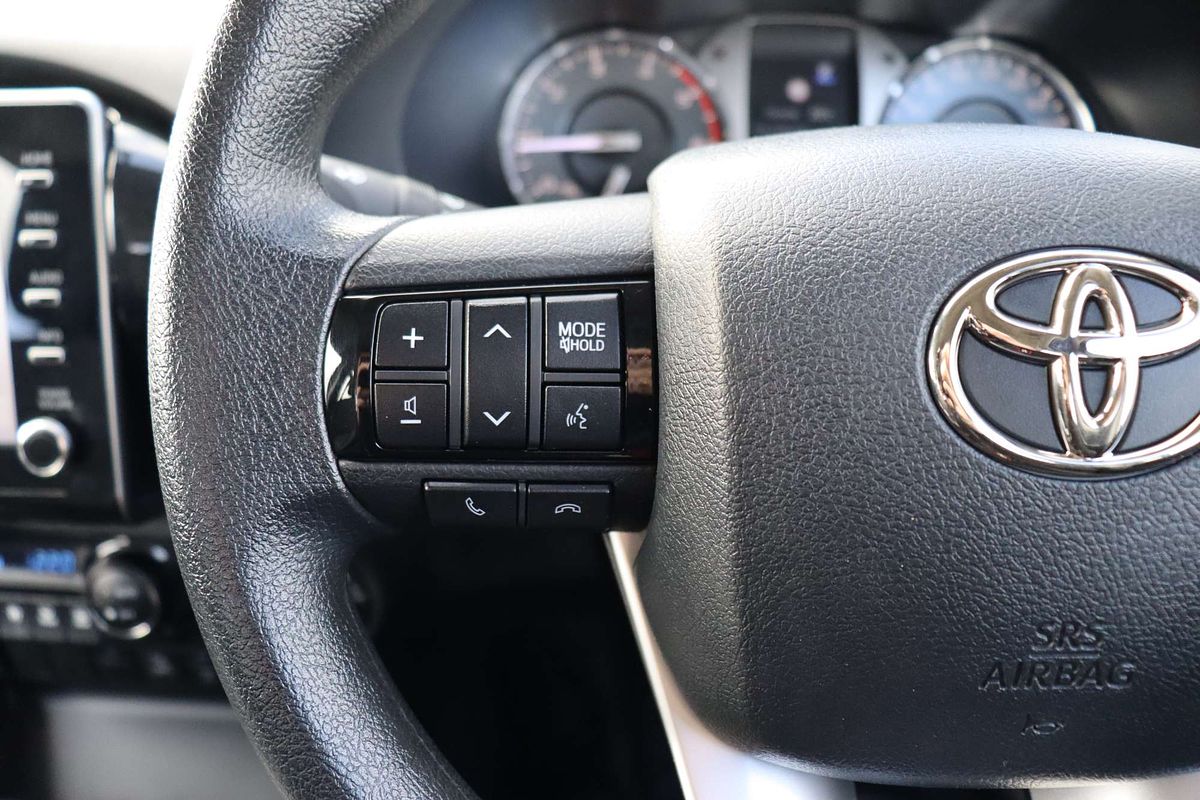 2024 Toyota Hilux SR GUN126R 4X4