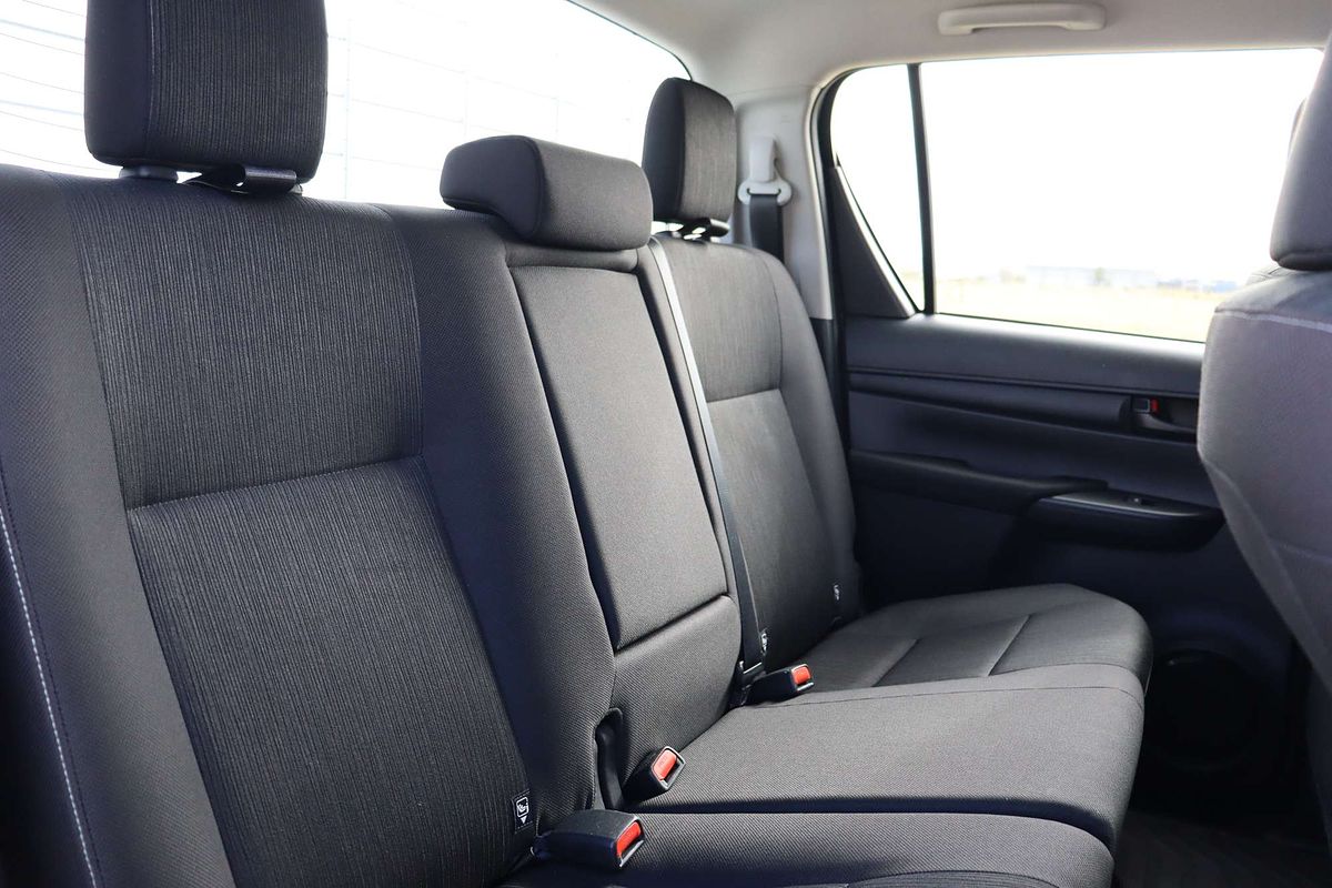 2024 Toyota Hilux SR GUN126R 4X4