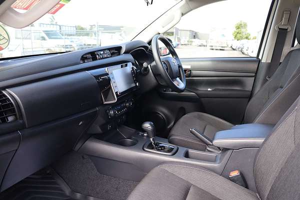 2024 Toyota Hilux SR GUN126R 4X4