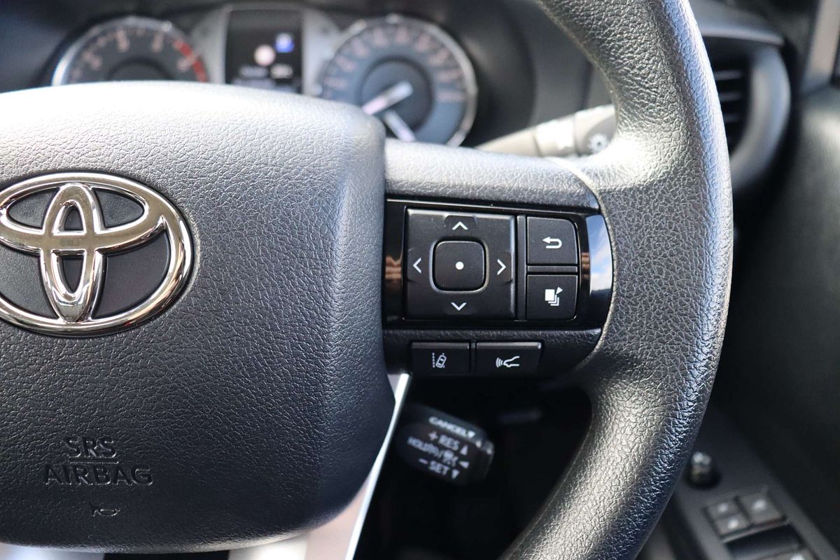 2024 Toyota Hilux SR GUN126R 4X4