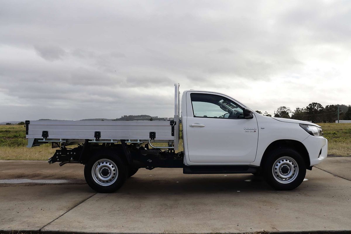 2024 Toyota Hilux SR GUN126R 4X4