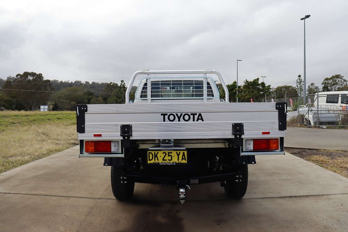 2024 Toyota Hilux SR GUN126R 4X4