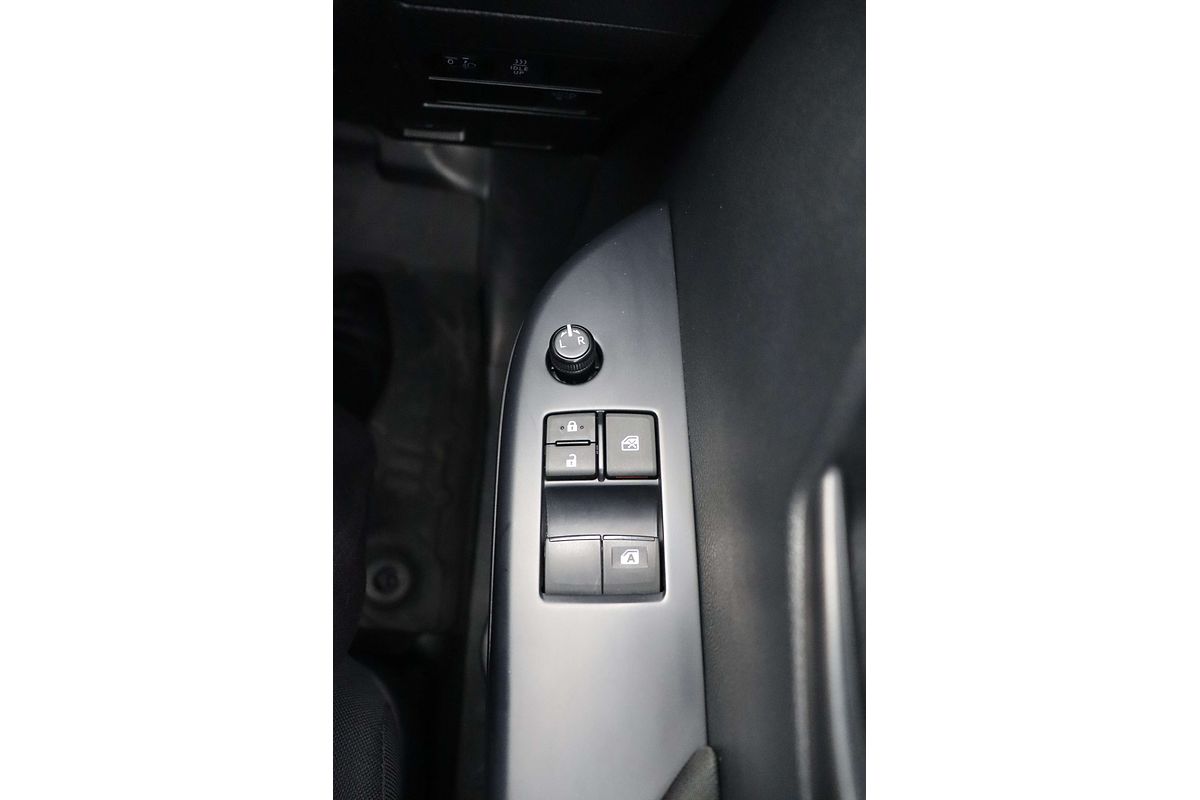 2024 Toyota Hilux SR GUN126R 4X4