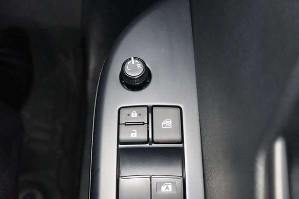 2024 Toyota Hilux SR GUN126R 4X4