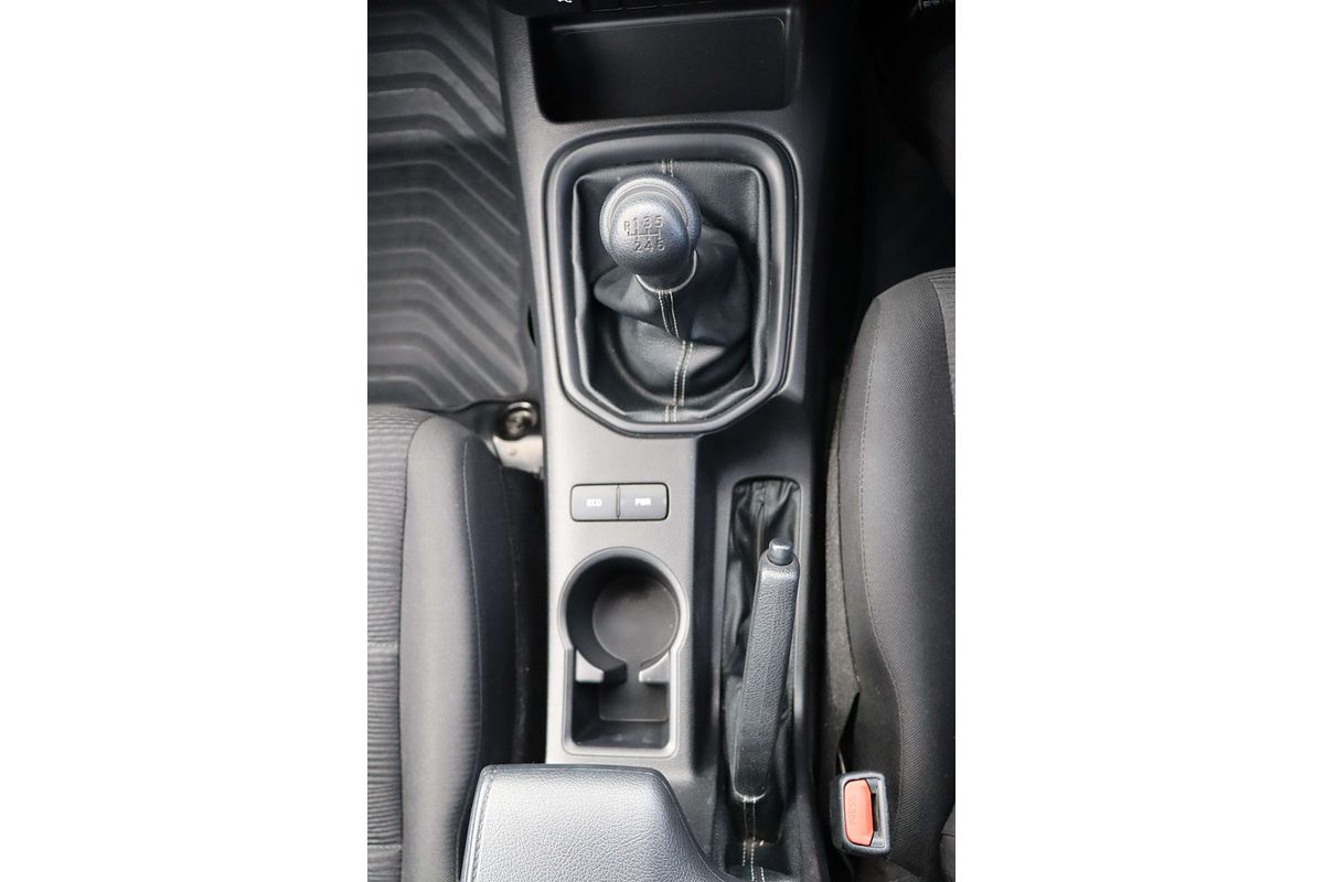 2024 Toyota Hilux SR GUN126R 4X4