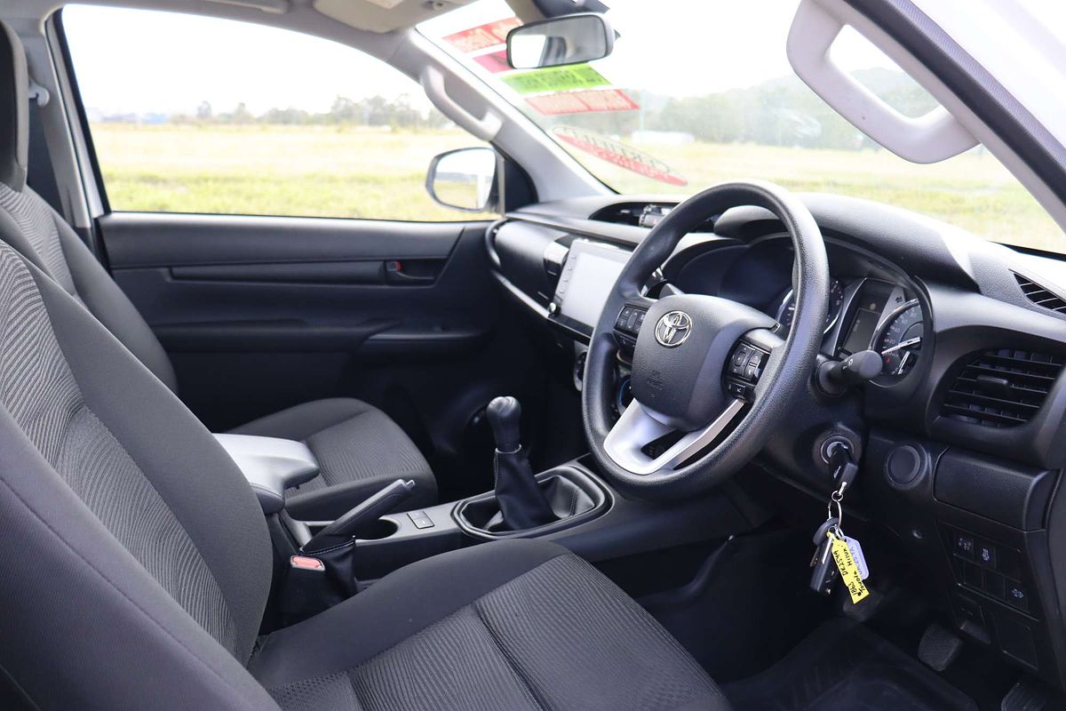 2024 Toyota Hilux SR GUN126R 4X4
