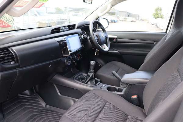2024 Toyota Hilux SR GUN126R 4X4