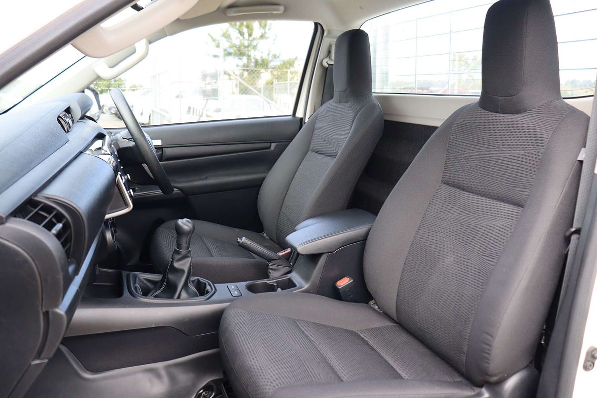 2024 Toyota Hilux SR GUN126R 4X4