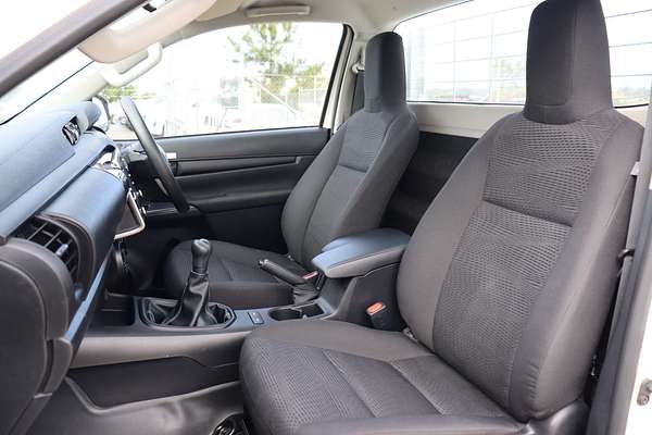 2024 Toyota Hilux SR GUN126R 4X4