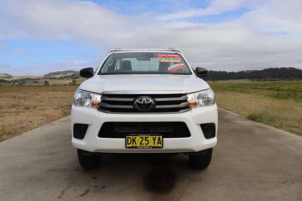 2024 Toyota Hilux SR GUN126R 4X4
