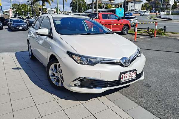 2017 Toyota Corolla Ascent Sport ZRE182R