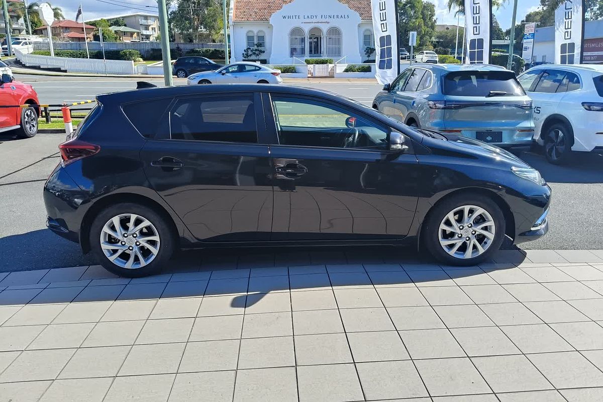 2017 Toyota Corolla Ascent Sport ZRE182R